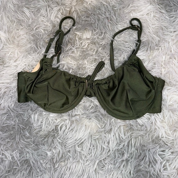 BIKINI BUNDLE 🚨SEND OFFERS🚨 - Picture 2 of 9